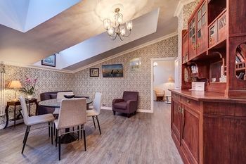 Pushka Inn Hotel
