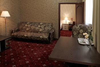 Leonart Hotel