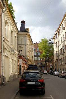 Leonart Hotel