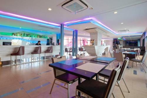 The Xtreme Hotel