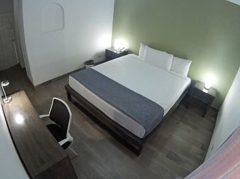Hotelco Inn