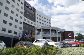 Hs Hotsson Hotel Silao