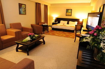 Monroe Hotel