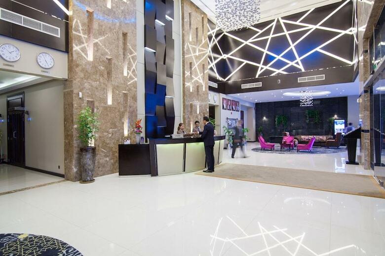 Atiram Premier Hotel