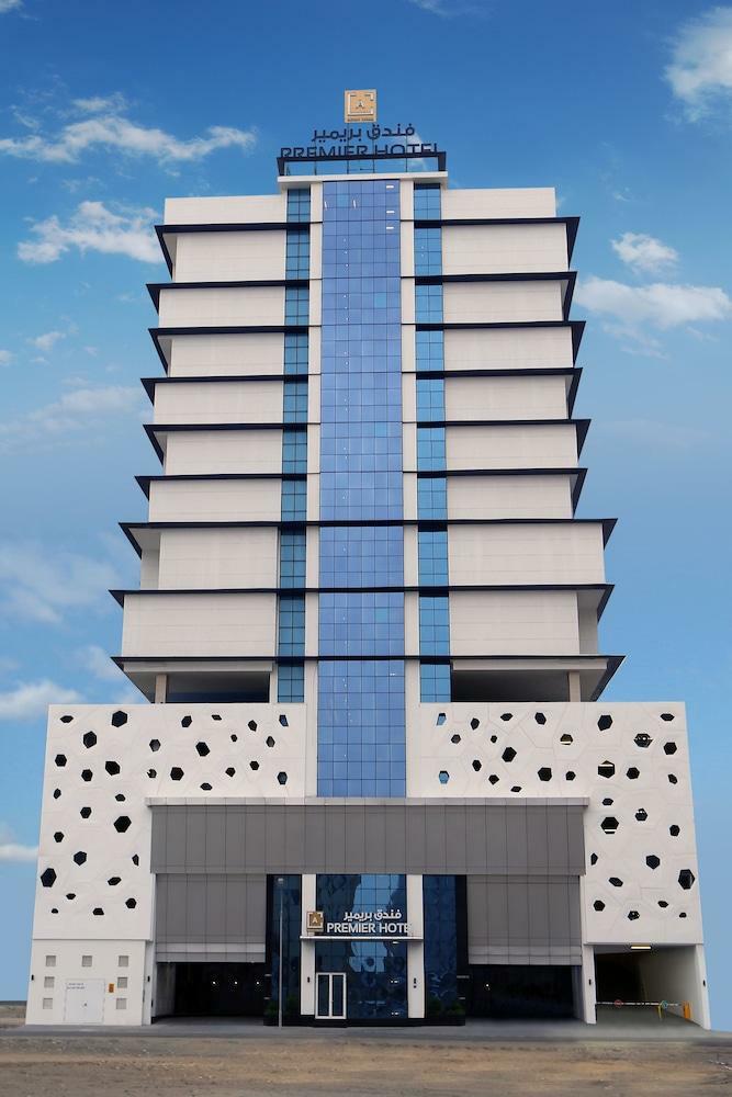 Atiram Premier Hotel