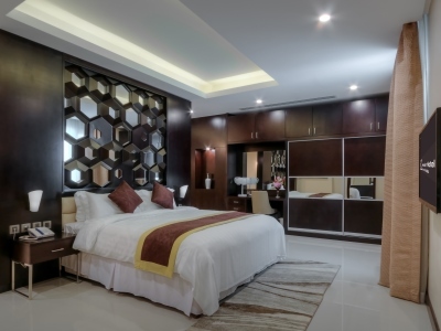 Atiram Premier Hotel