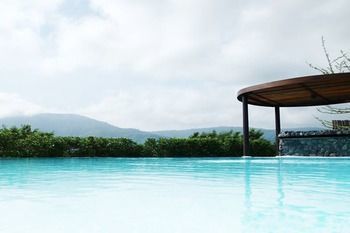Hotel Boribot Pool Resort