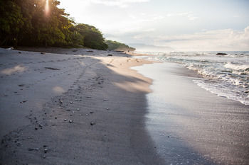 Hotel Latitude 10 Exclusive Beach Resort