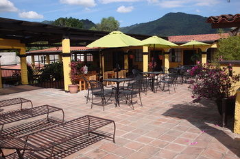 Hotel Las Camelias Inn