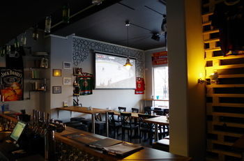 Spoton Hostel & Sportsbar