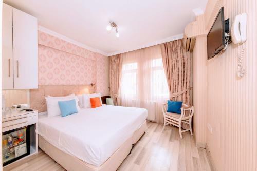 Walnut Shell Hotel