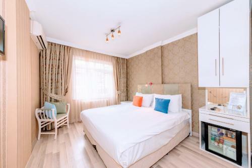 Walnut Shell Hotel