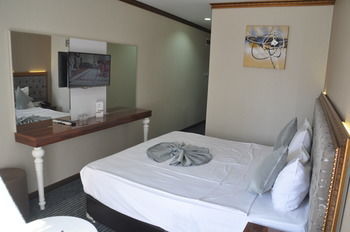 Grand Sera Hotel