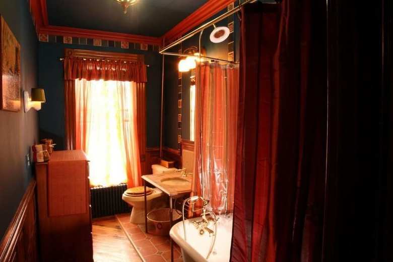 Sankofa Aban Bed And Breakfast