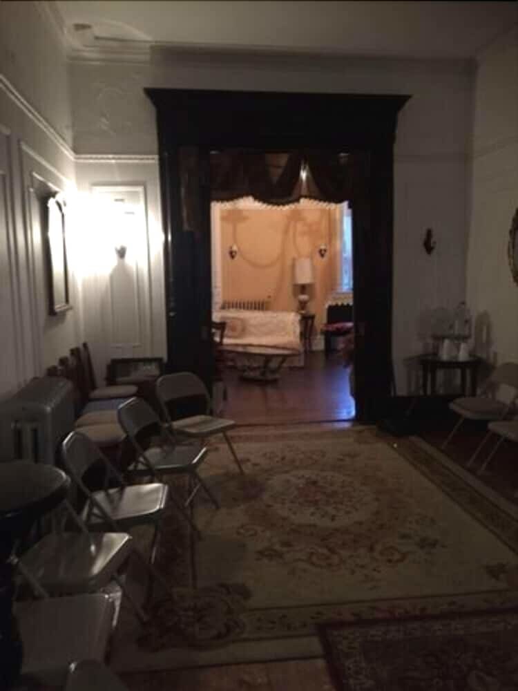 Sankofa Aban Bed And Breakfast