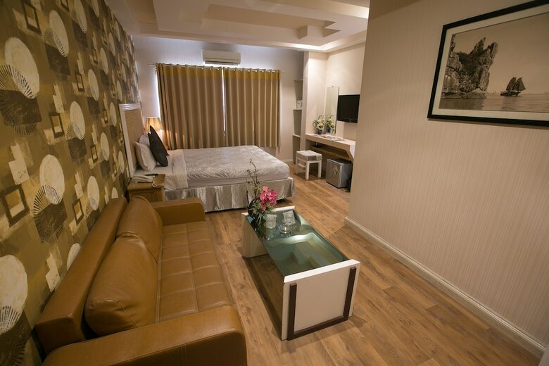 King Star Hotel Thai Van Lung