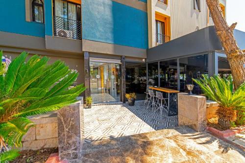 Nebilux Hotel