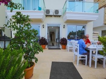 Linda Hotel