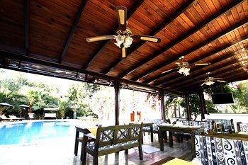 Bed & Breakfast Murat Pa?a Kona??