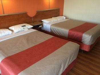 Motel 6 Mount Vernon, Il