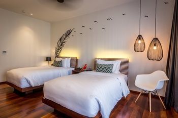 The Aviary Hotel