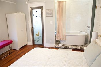 Bed & Breakfast Mansion Inn