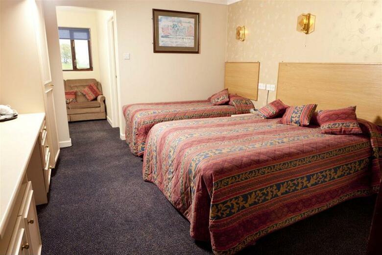 Hostal Marsham Arms Coaching Inn