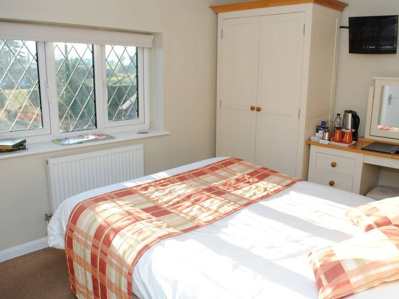 Hostal Marsham Arms Coaching Inn