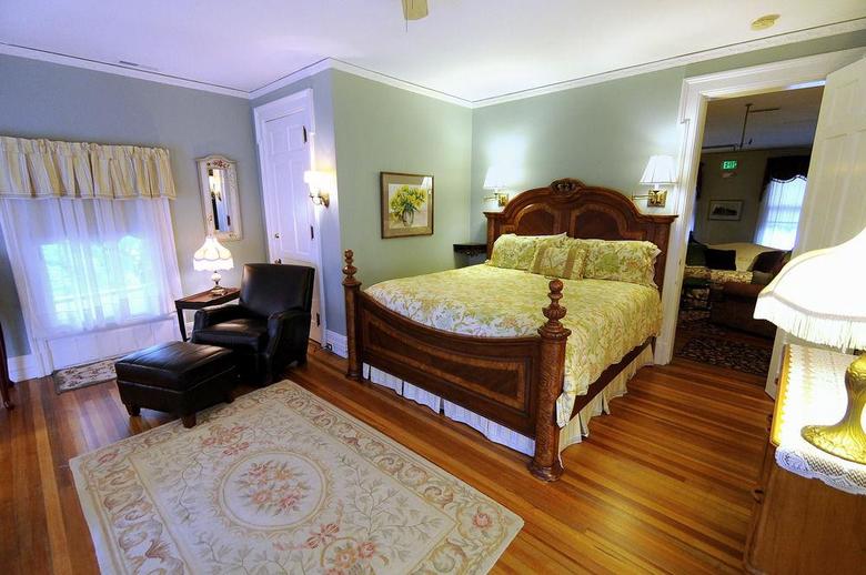 Oliver Inn Bed And Breakfast