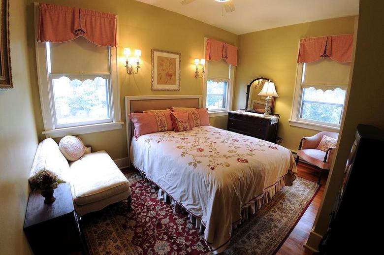 Oliver Inn Bed And Breakfast