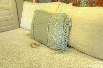 Oliver Inn Bed And Breakfast