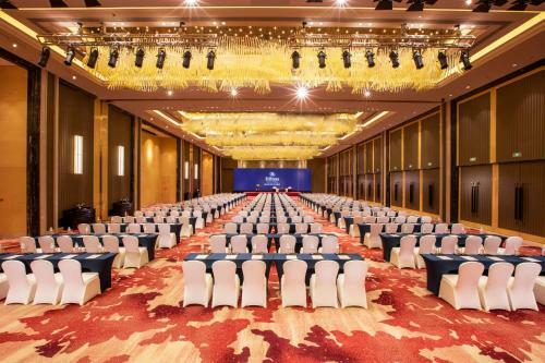 Hotel Hilton Wuhan Riverside