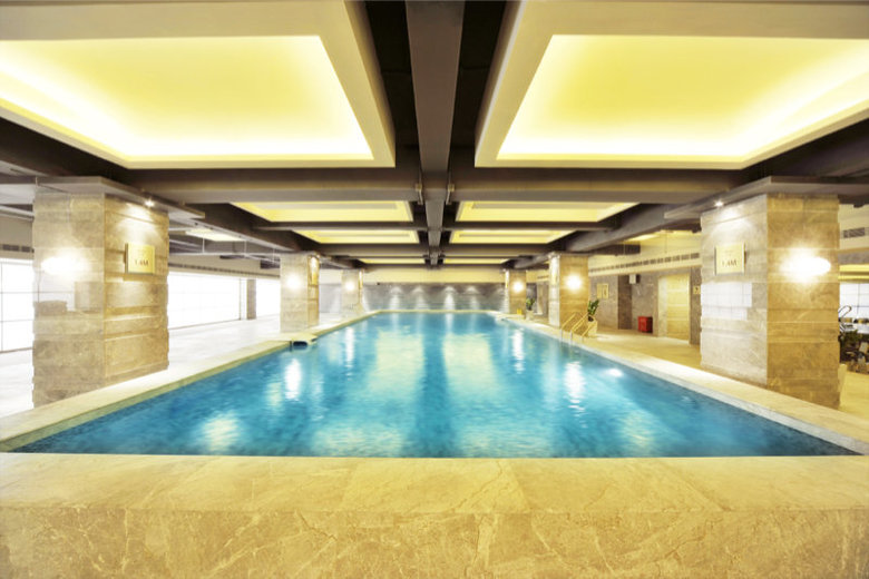Hotel Royal Suites & Tower