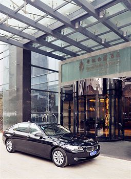 Hotel Royal Suites & Tower