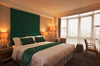 Royal Grace Hotel