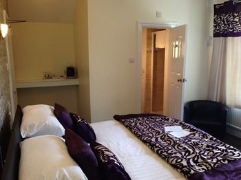 Bed & Breakfast Crompton House