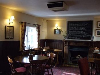 Hostal Ye Olde George Inn