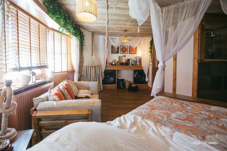 Hotel Pelirocco