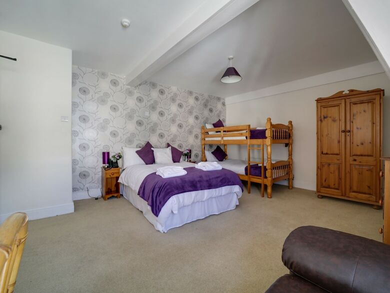 Hostal The Swan Hotel