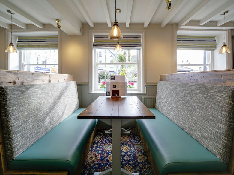 Hostal The Swan Hotel