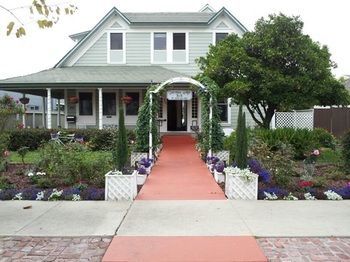 Cherokee Lodge Bed And Breakfast