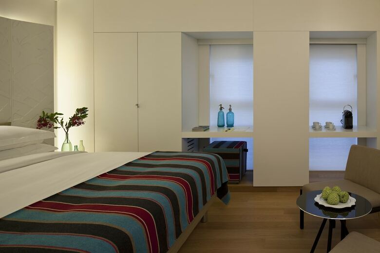 Hotel Adiv