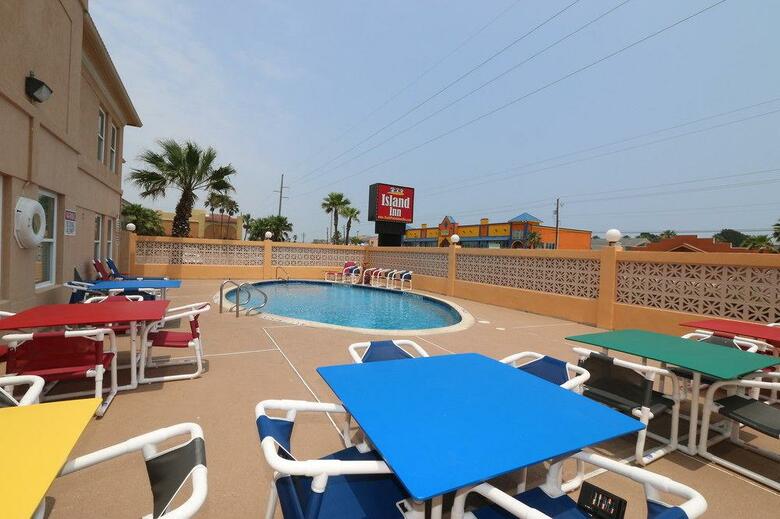 Hotel Island Inn