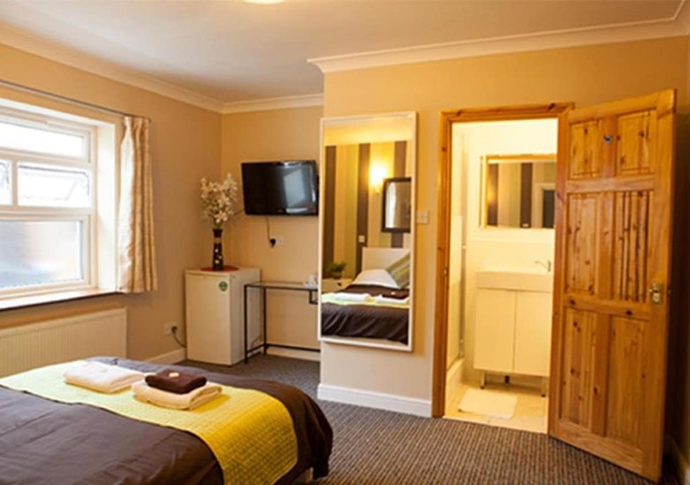 Hotel 261