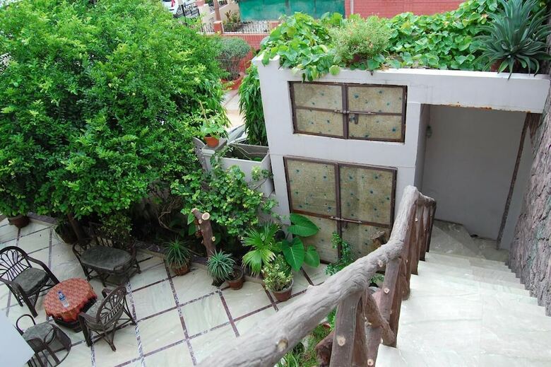Sai Home Stay Bed And Breakfast