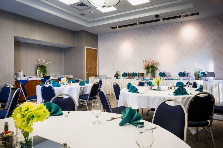 Hotel Springhill Suites By Marriott Hampton Coliseum