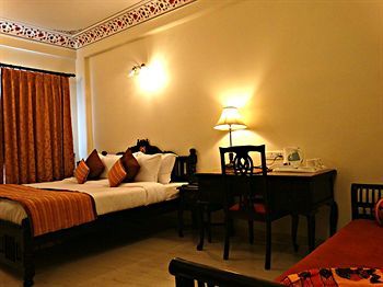 Hotel Umaid Residency