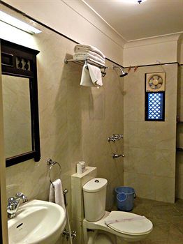 Hotel Umaid Residency