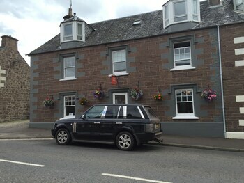 Lovat House Bed And Breakfast