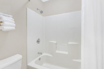 Hotel Baymont Inn And Suites Anderson Clemson